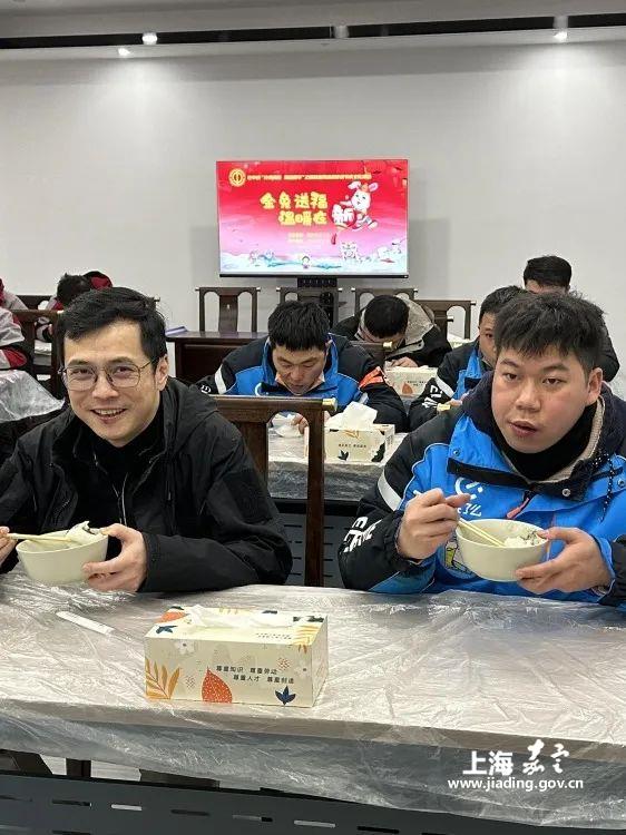 a7e024a0df1b4b5abeea40247aaefb33.jpg a7e024a0df1b4b5abeea40247aaefb33.jpg